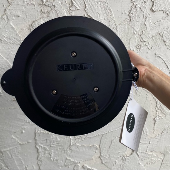 Keurig 2.0 Plastic Carafe - Picture 6 of 9